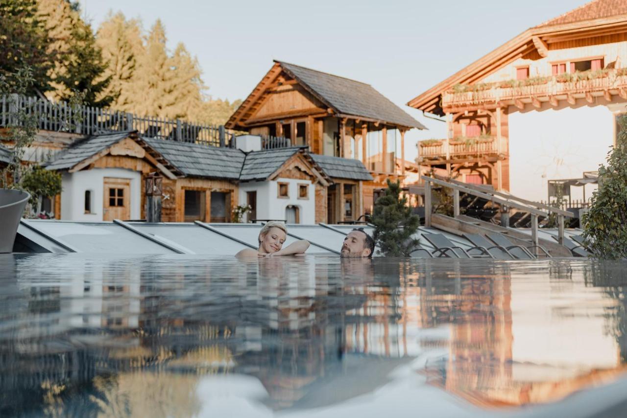 Natur- Und Wellnesshotel Hoeflehner Haus im Ennstal Eksteriør bilde